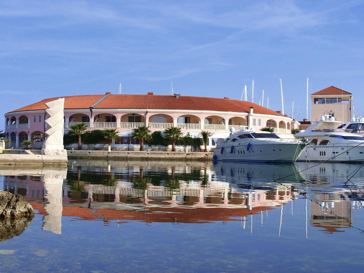 Marina Frapa Resort Rogoznica Exterior photo